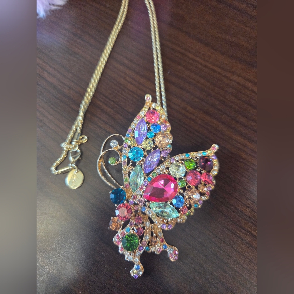 Lovisa Colorful Butterfly Necklace With Matching Earrings - Picture 3 of 5